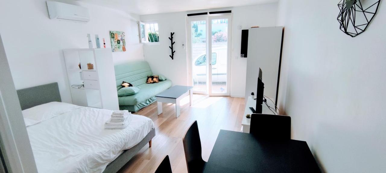 Appartement Climatise Golfe-Juan Plage วาลูริส ภายนอก รูปภาพ